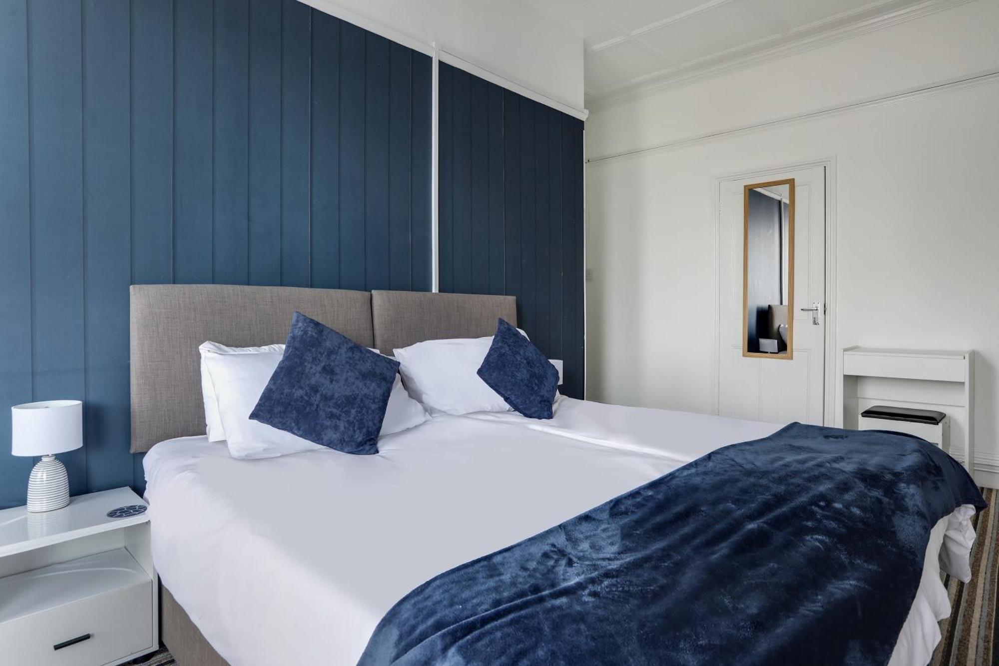 Oyo Lord Kitcheners Guest House Lowestoft Extérieur photo