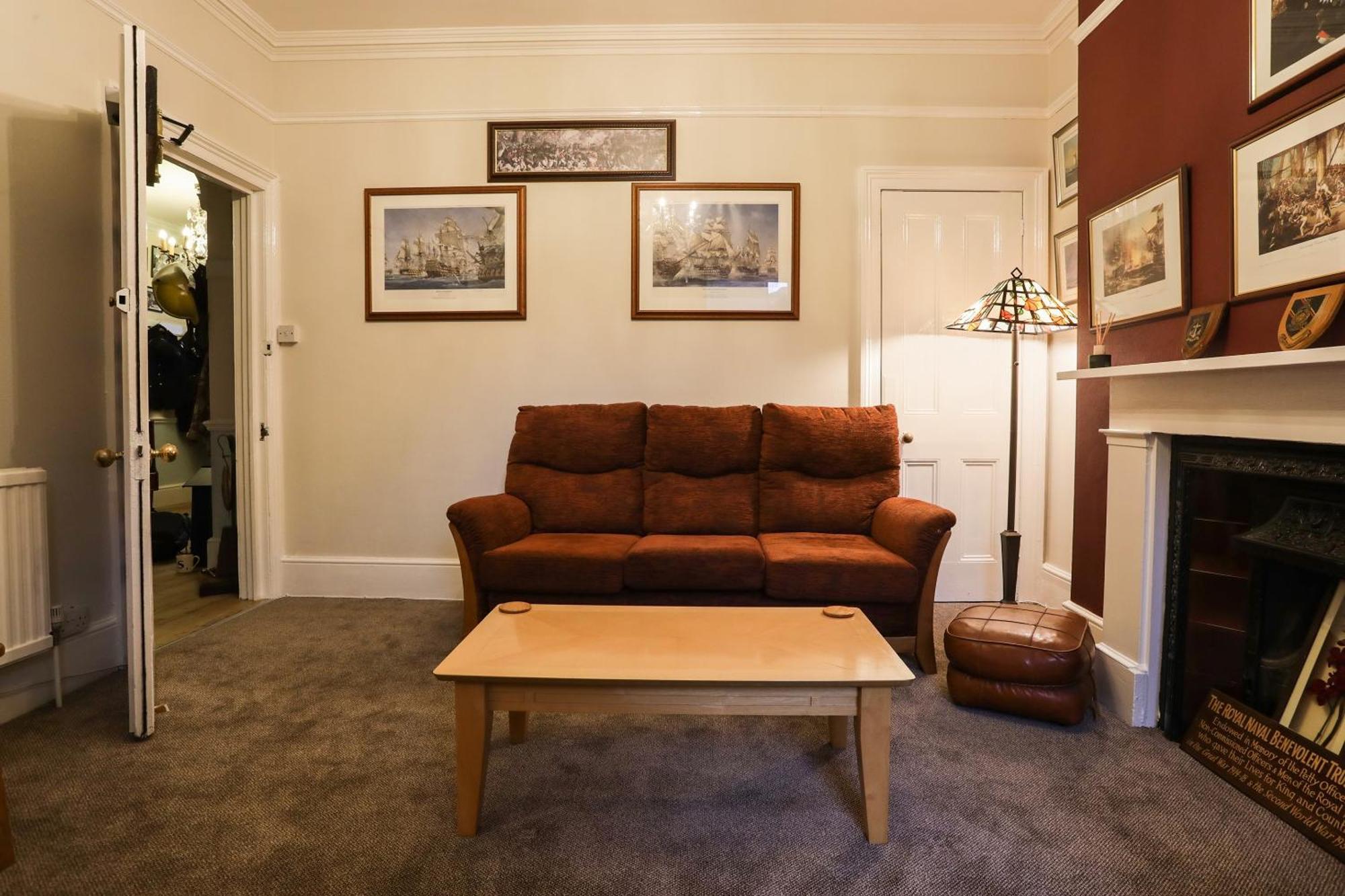 Oyo Lord Kitcheners Guest House Lowestoft Extérieur photo