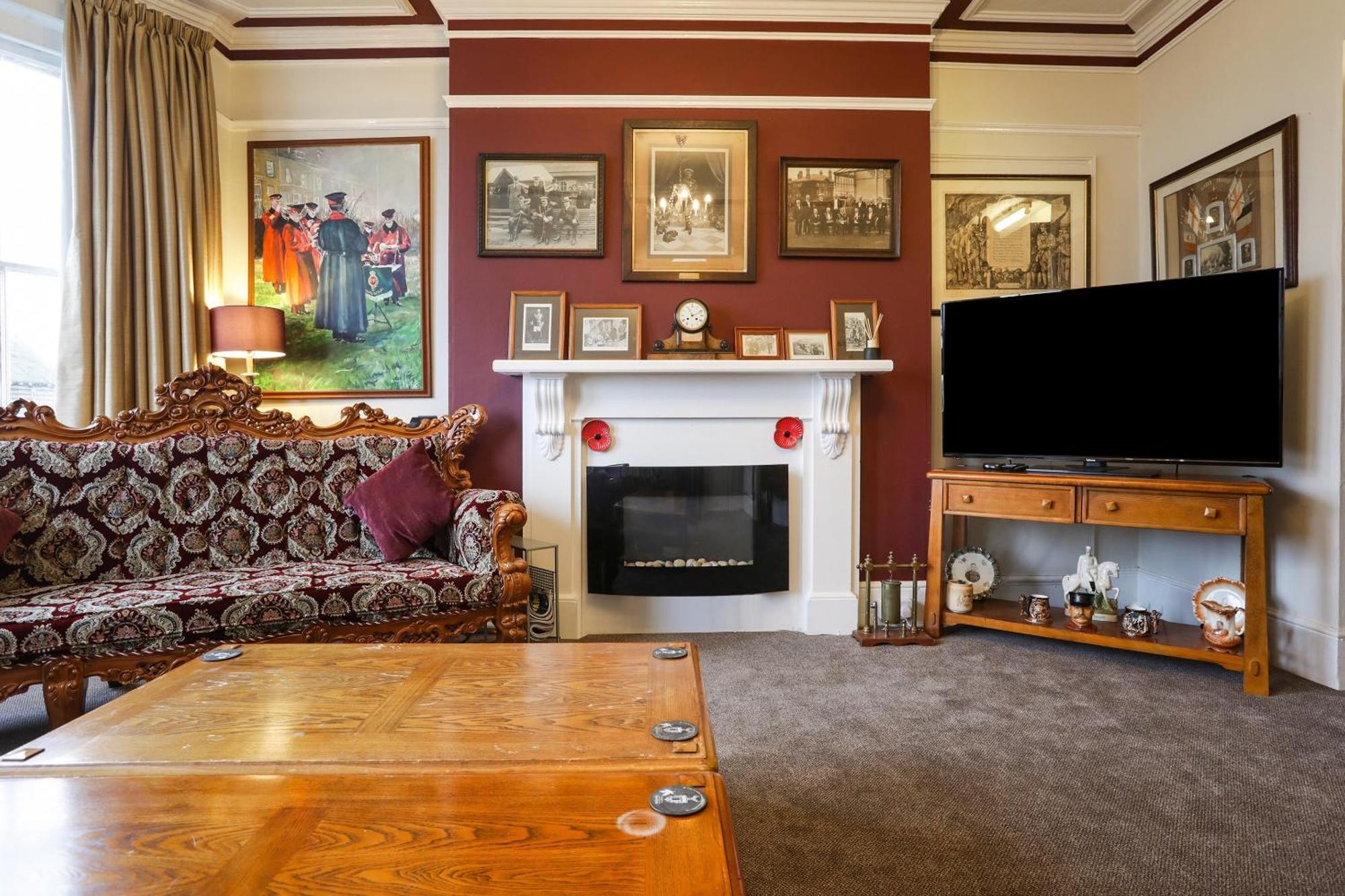 Oyo Lord Kitcheners Guest House Lowestoft Extérieur photo